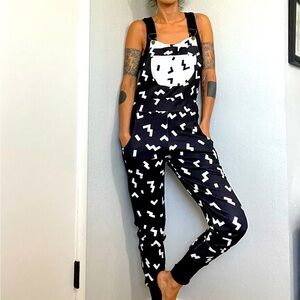 XS Gazzy By Gazzo black and white print overalls